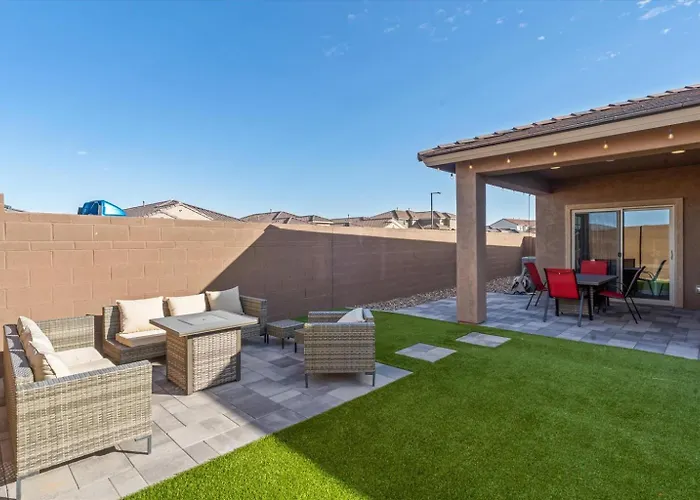 Holiday home Private Golf Retreat Near Ballpark Ev In Garage *