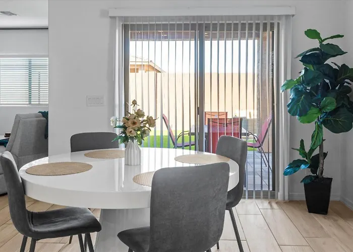 Holiday home Private Golf Retreat Near Ballpark Ev In Garage *